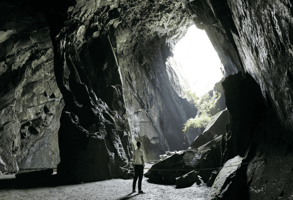 Adventurers have the chance to document one of the most otherworldly natural wonders on Earth (Source: Canva)